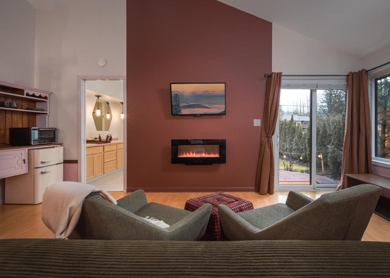The Mountain Den Apartment Squamish Exterior photo